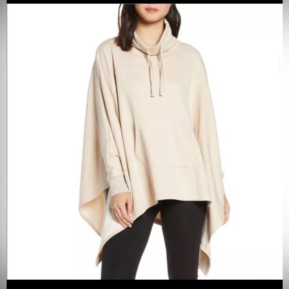 UGG Charlynne Poncho Size XS/Small